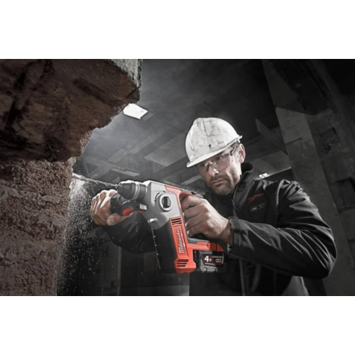 Компактний акумуляторний перфоратор MILWAUKEE SDS-Plus M18 BH-402C 4933443330