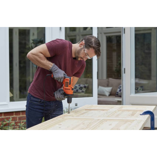 Дриль мережевий ударний BLACK DECKER BEH200