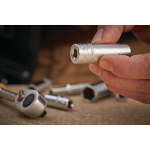 Головка 1/4 х 8 мм, з шестигранним профілем, висока, метрична. STANLEY FMMT17338-0