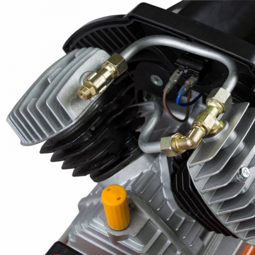 Компресор V 2.2 кВт 386л/хв 8бар 50л (2 крана) Grad (7043935)