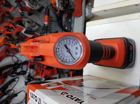 Компресор акумуляторний YATO Li-Ion 18 В 1 МПа 14 л/хв (БЕЗ АКУМУЛЯТОРА) Артикул: YT-82895