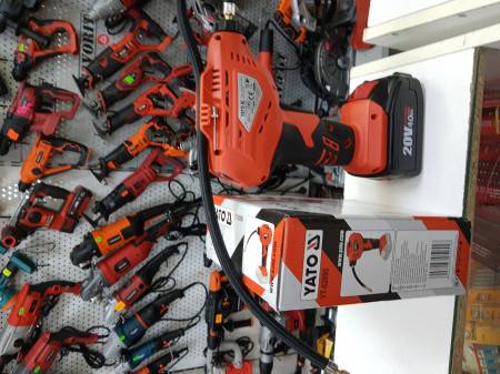 Компресор акумуляторний YATO Li-Ion 18 В 1 МПа 14 л/хв (БЕЗ АКУМУЛЯТОРА) Артикул: YT-82895