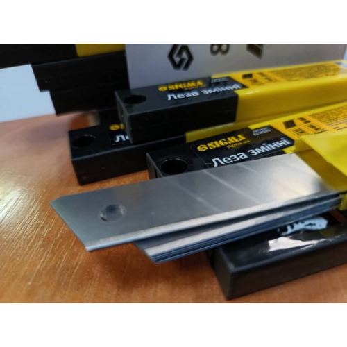 Леза змінні (прямі) 18мм 10шт Sigma (8218101)