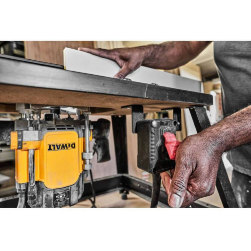 Мережевий фрезерний верстат DeWALT DWE627KT