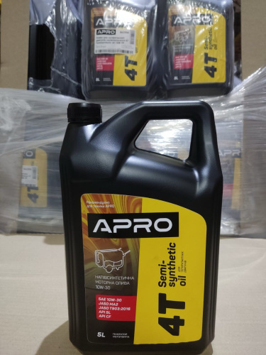 Олива для чотиритактних двигунів напівсинтетична 10W-30 5л APRO