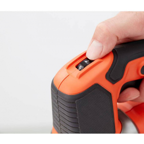 Пила лобзикова мережева BLACK DECKER BES610