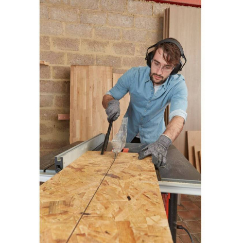 Пила настільна мережева BLACK DECKER BES720