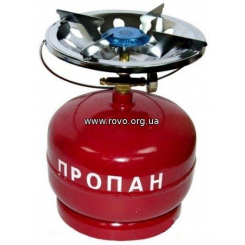 Турист із пропановим балоном на 5 літрів.