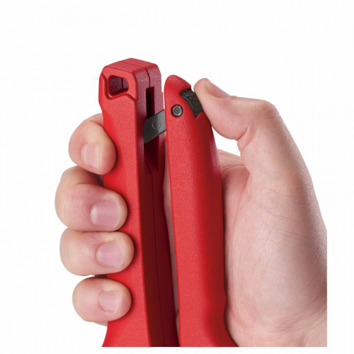 Різак для ПВХ труб MILWAUKEE з храповим механізмом, 63мм