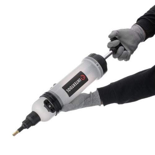 Шприц для технічних рідин 1,5 л, з комплектом насадок INTERTOOL AT-3073