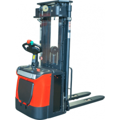 Штабелер електричний самохідний 1,6т/4,0м 24В/240Ah з площ. оператора