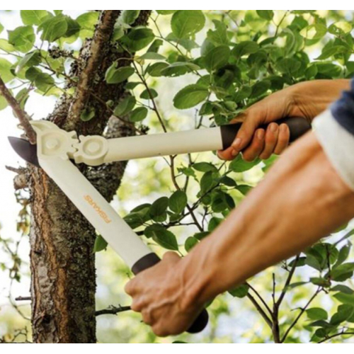 Сучкоріз площинний FISKARS White L32