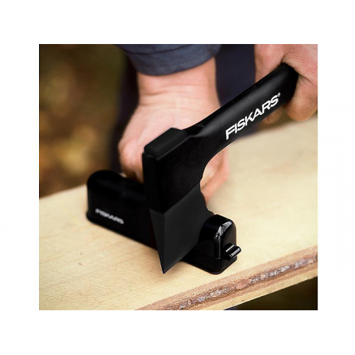 Точило для ножів та сокир FISKARS Solid