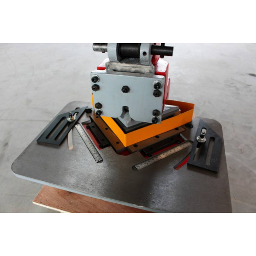 Вирубний прес Holzmann ESM 4